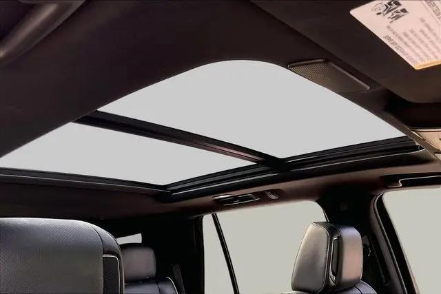 2021 Cadillac Escalade 2WD Premium Luxury