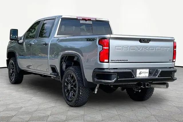 2026 Chevrolet Silverado 2500HD Crew Cab, Standard Bed, LT, 4WD
