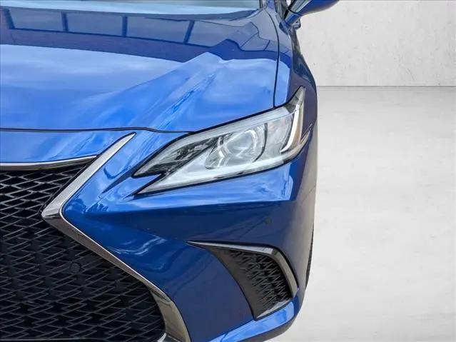 2023 Lexus ES 350 F SPORT Handling