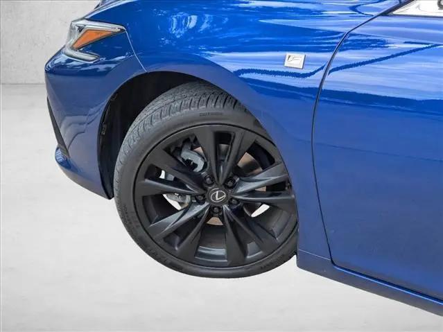2023 Lexus ES 350 F SPORT Handling