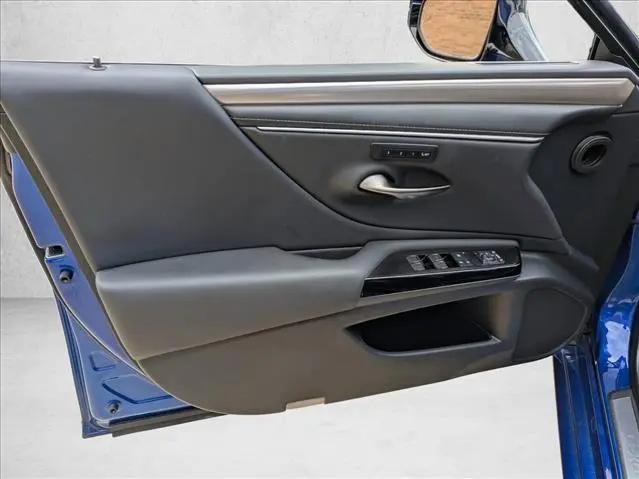 2023 Lexus ES 350 F SPORT Handling