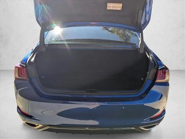 2023 Lexus ES 350 F SPORT Handling