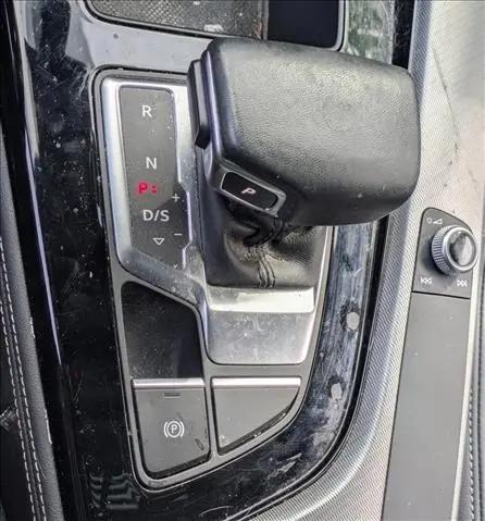 2023 Audi A4 Premium Plus 45 TFSI S line quattro S tronic