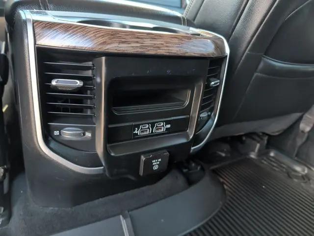 2020 Ram 1500 Laramie Crew Cab 4x4 5'7" Box