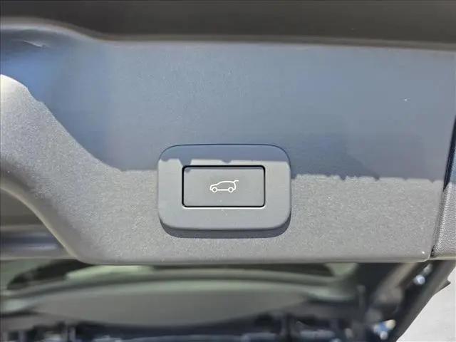 2026 Land Rover Range Rover Evoque Hoxton Edition