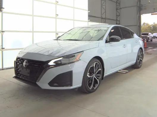 2023 Nissan Altima SR FWD