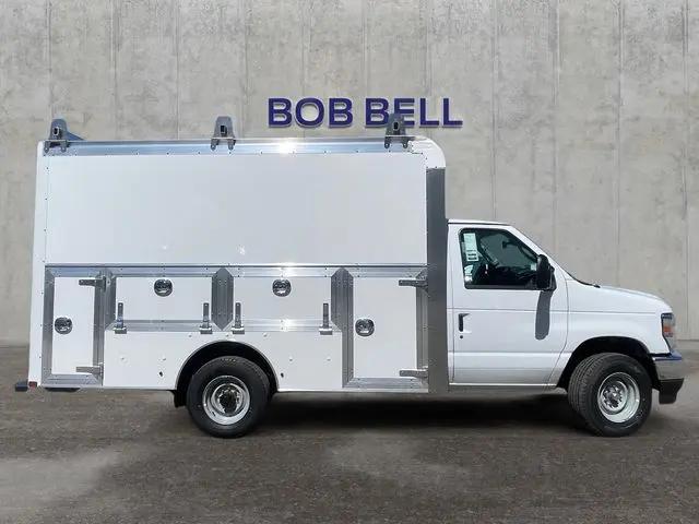2027 Ford E-Series Cutaway E-350