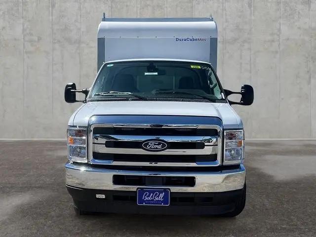 2027 Ford E-Series Cutaway E-350