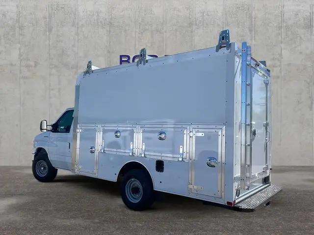 2027 Ford E-Series Cutaway E-350