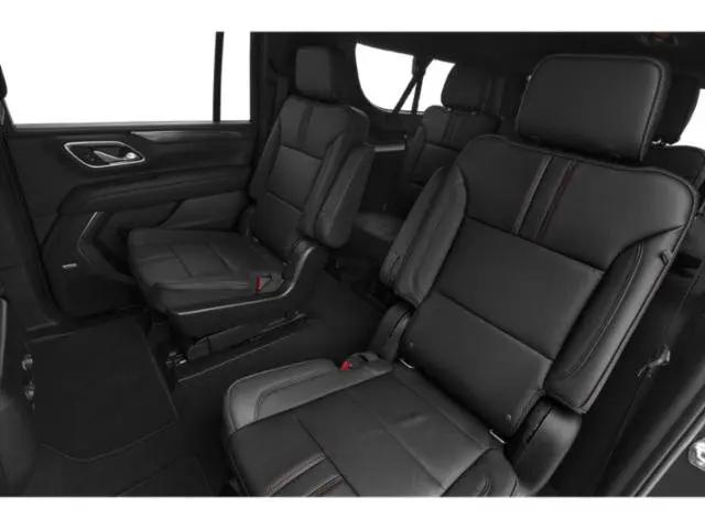 2024 Chevrolet Suburban 4WD RST