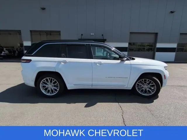 2025 Jeep Grand Cherokee Summit 4x4