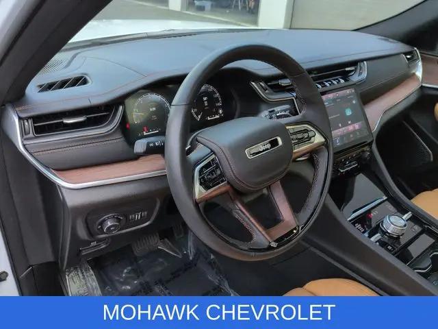 2025 Jeep Grand Cherokee Summit 4x4