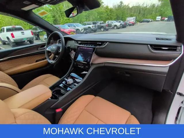 2025 Jeep Grand Cherokee Summit 4x4