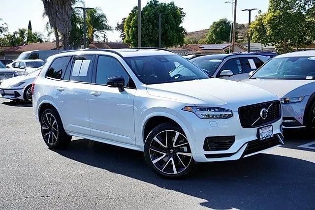 2023 Volvo XC90 Recharge T8 Plus Dark Theme 7-Seater