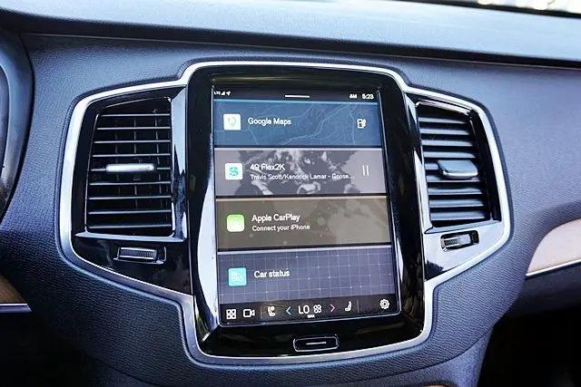 2023 Volvo XC90 Recharge T8 Plus Dark Theme 7-Seater
