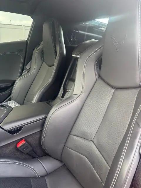 2025 Chevrolet Corvette Stingray RWD Coupe 2LT