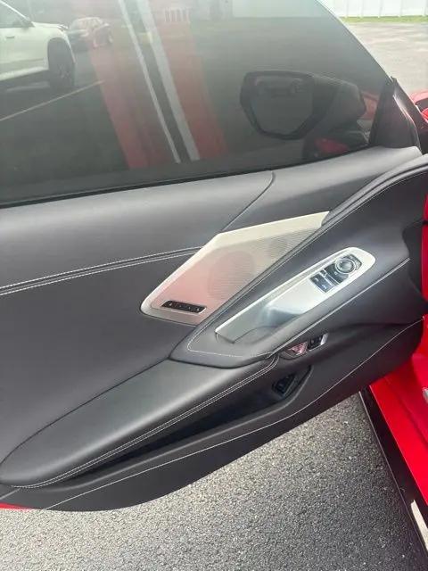 2025 Chevrolet Corvette Stingray RWD Coupe 2LT