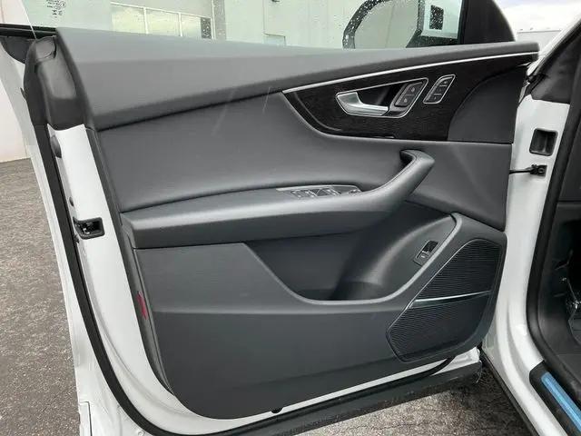 2026 Audi Q8 Premium 55 TFSI quattro Tiptronic