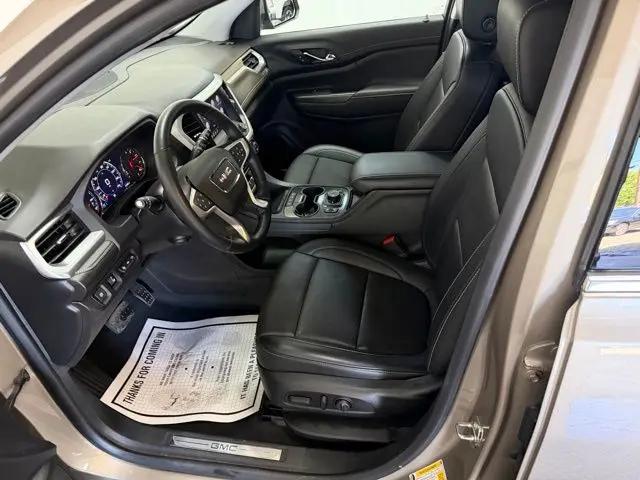 2023 GMC Acadia AWD SLT