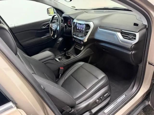 2023 GMC Acadia AWD SLT