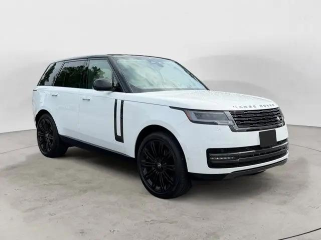 2025 Land Rover Range Rover P400 SE