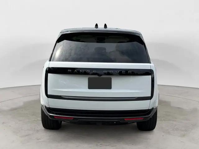 2025 Land Rover Range Rover P400 SE