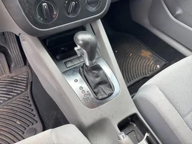 2007 Volkswagen Rabbit 4-Door