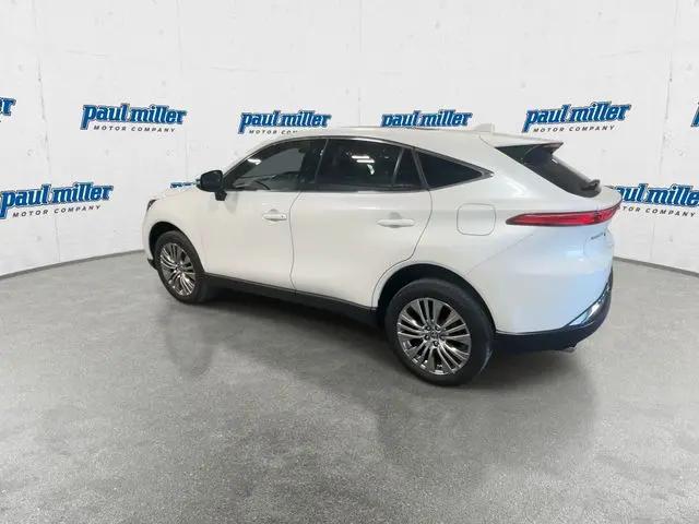 2022 Toyota Venza LE