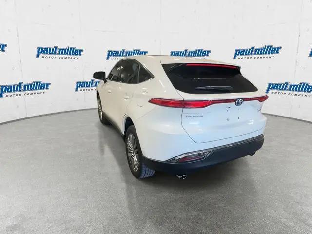 2022 Toyota Venza LE