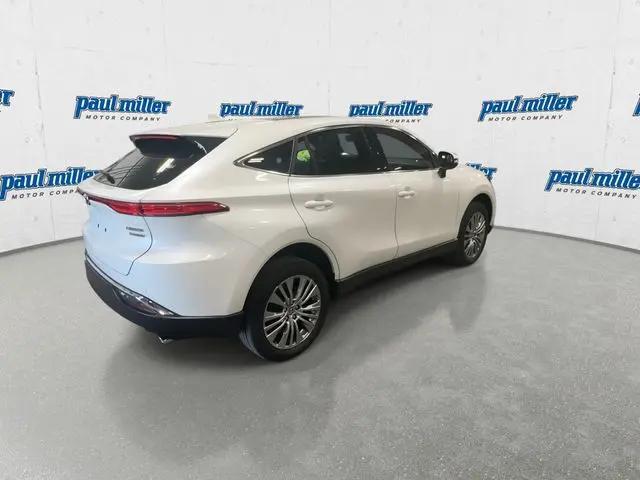 2022 Toyota Venza LE