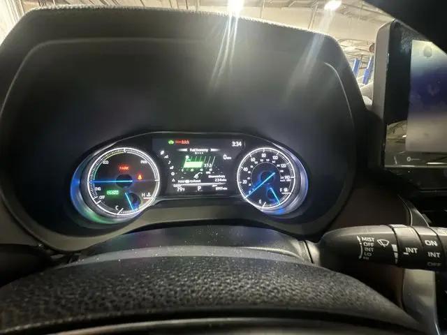 2022 Toyota Venza LE