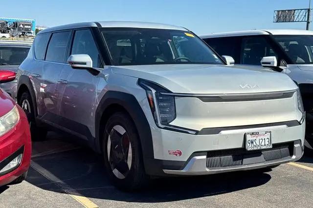 2024 Kia EV9 Light Long Range