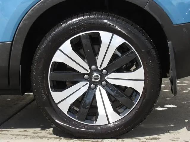 2023 Volvo XC40 Recharge Pure Electric Twin Plus