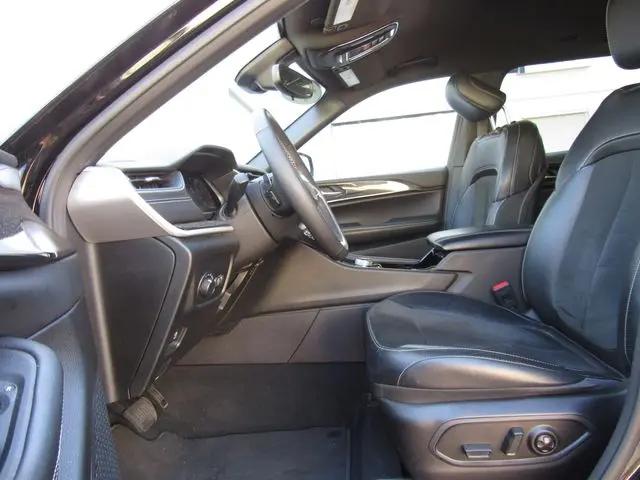 2023 Jeep Grand Cherokee L Altitude 4x4