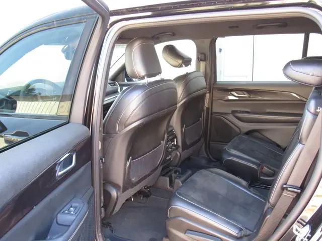 2023 Jeep Grand Cherokee L Altitude 4x4