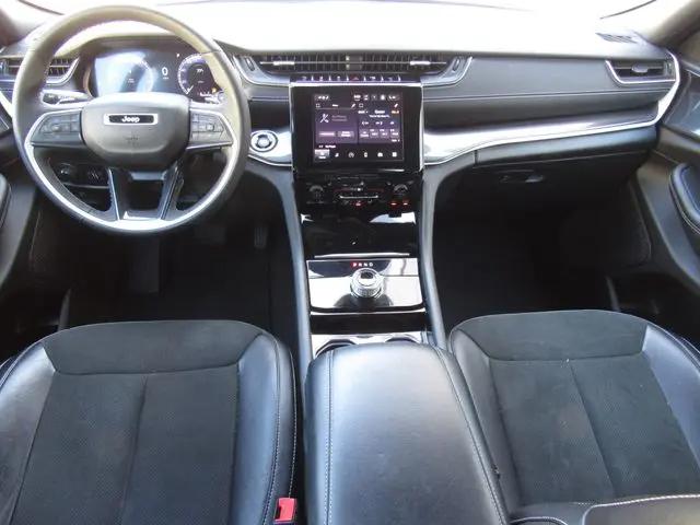 2023 Jeep Grand Cherokee L Altitude 4x4