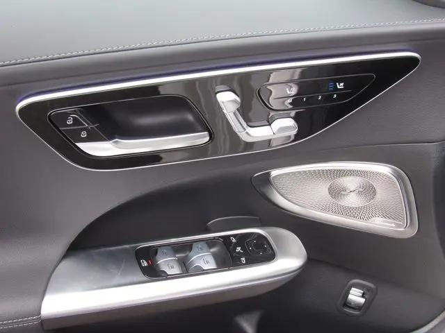 2026 Mercedes-Benz C-CLASS C 300 C 300