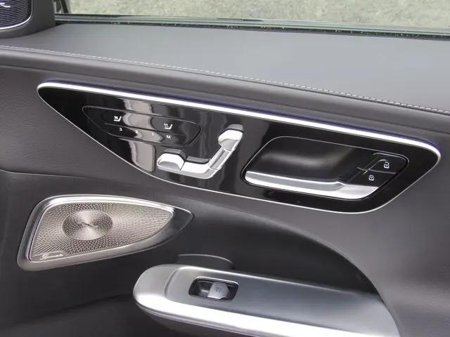 2026 Mercedes-Benz C-CLASS C 300 C 300