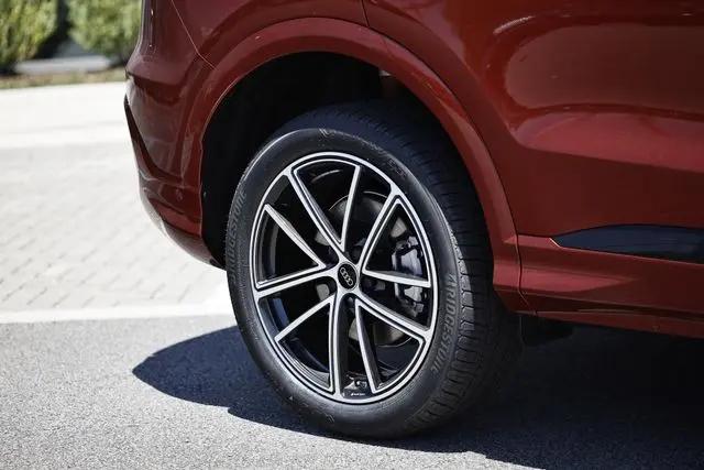 2026 Audi Q5 Premium Plus TFSI quattro S tronic