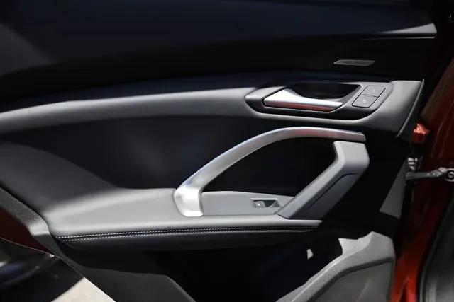 2026 Audi Q5 Premium Plus TFSI quattro S tronic