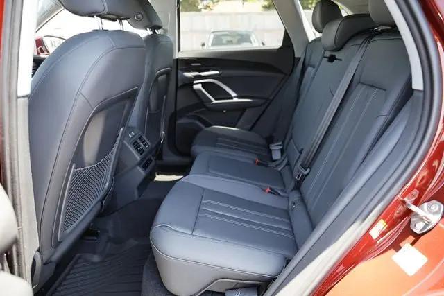2026 Audi Q5 Premium Plus TFSI quattro S tronic