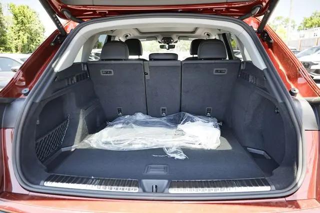 2026 Audi Q5 Premium Plus TFSI quattro S tronic
