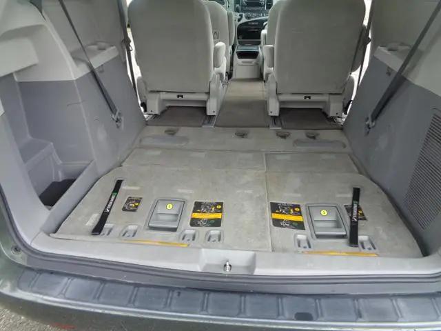2013 Toyota Sienna LE 7 Passenger