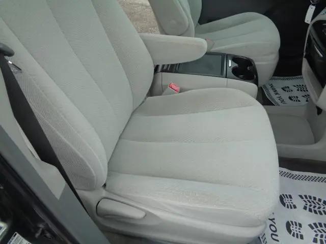 2013 Toyota Sienna LE 7 Passenger