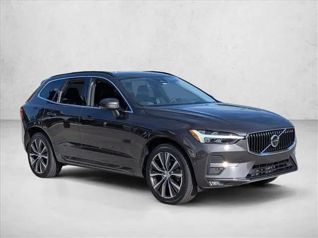 2022 Volvo XC60 B5 Momentum