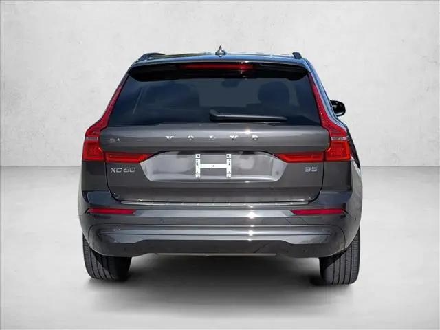2022 Volvo XC60 B5 Momentum