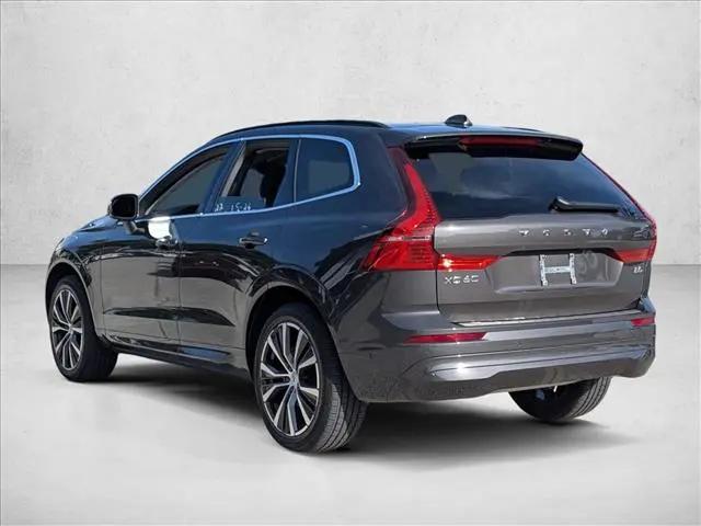 2022 Volvo XC60 B5 Momentum
