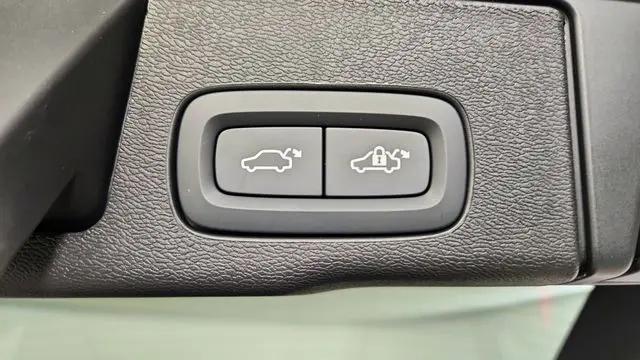 2026 Volvo XC60 Plug-In Hybrid Plus, T8 AWD Electric/Gasoline, Dark