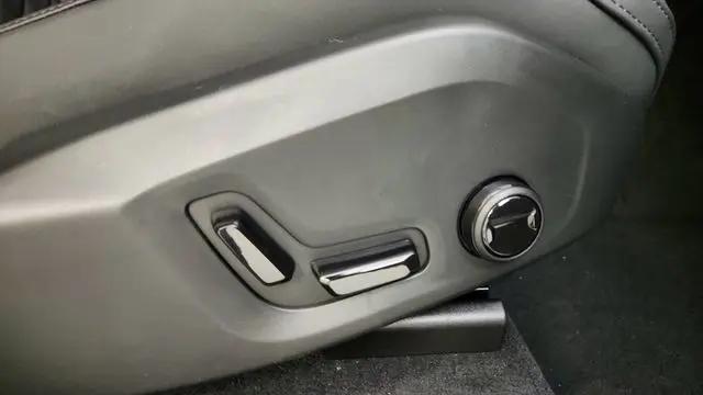 2026 Volvo XC60 Plug-In Hybrid Plus, T8 AWD Electric/Gasoline, Dark