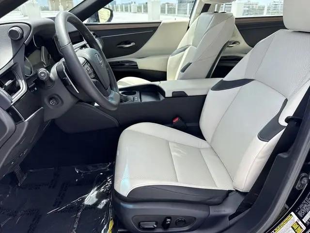 2024 Lexus ES 300h ES 300h